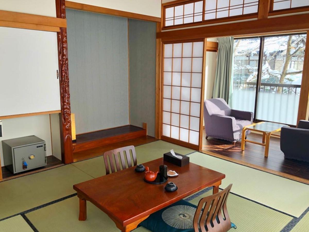 富山県 よしのや旅館 Nanto Zewnętrze zdjęcie