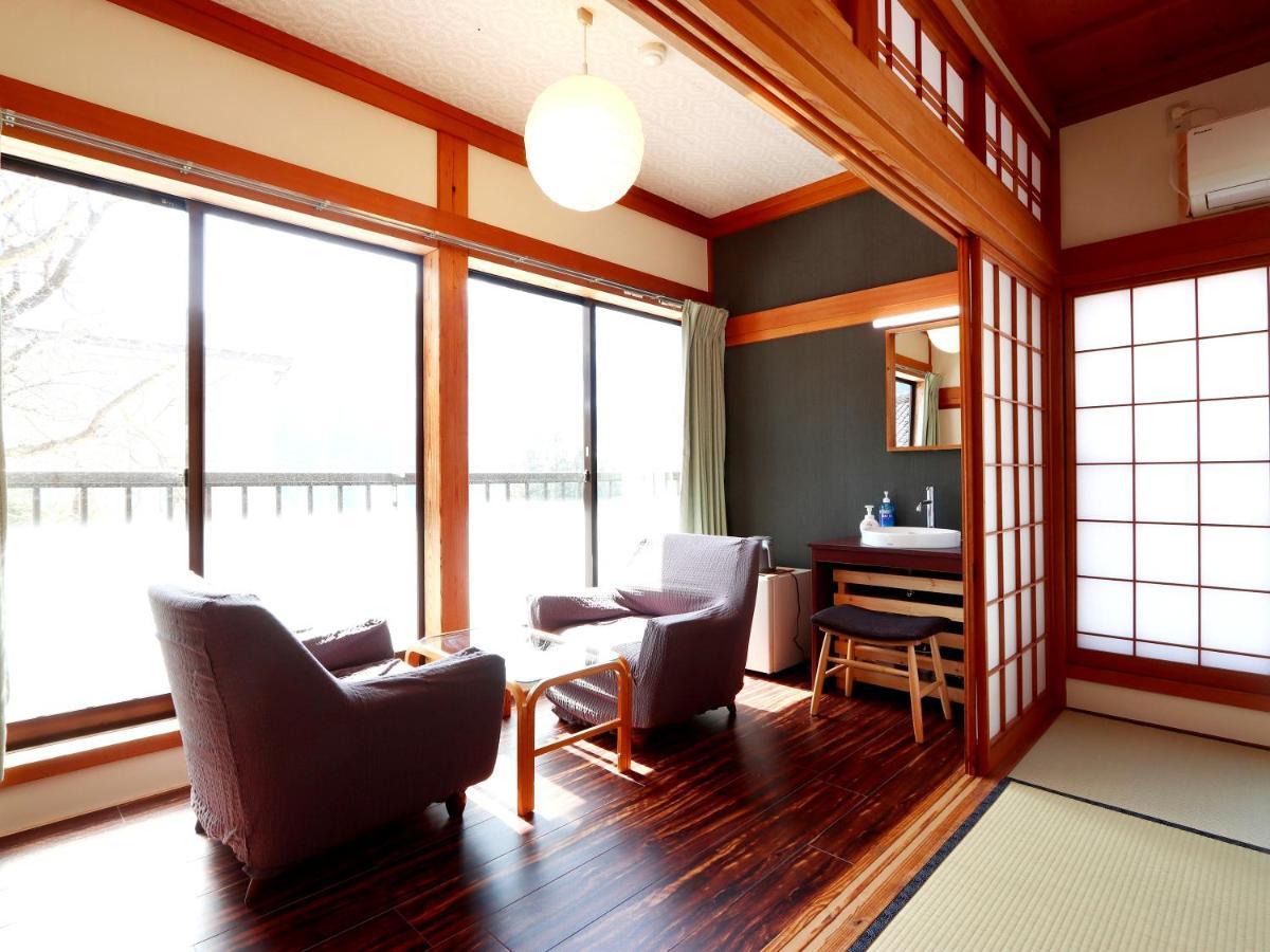 富山県 よしのや旅館 Nanto Zewnętrze zdjęcie